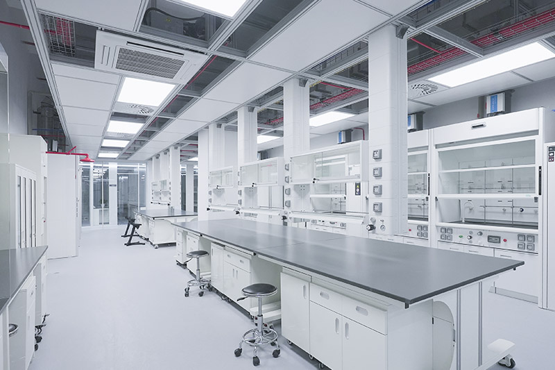 芒市实验室革新：安全与科技的现代融合
